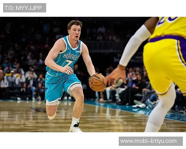 黄蜂主帅称克尼佩尔每天追求进步将在球队中发挥关键作用