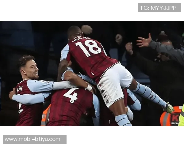 维纳尔杜姆轻松突破防线巧妙破门助球队逆转局势